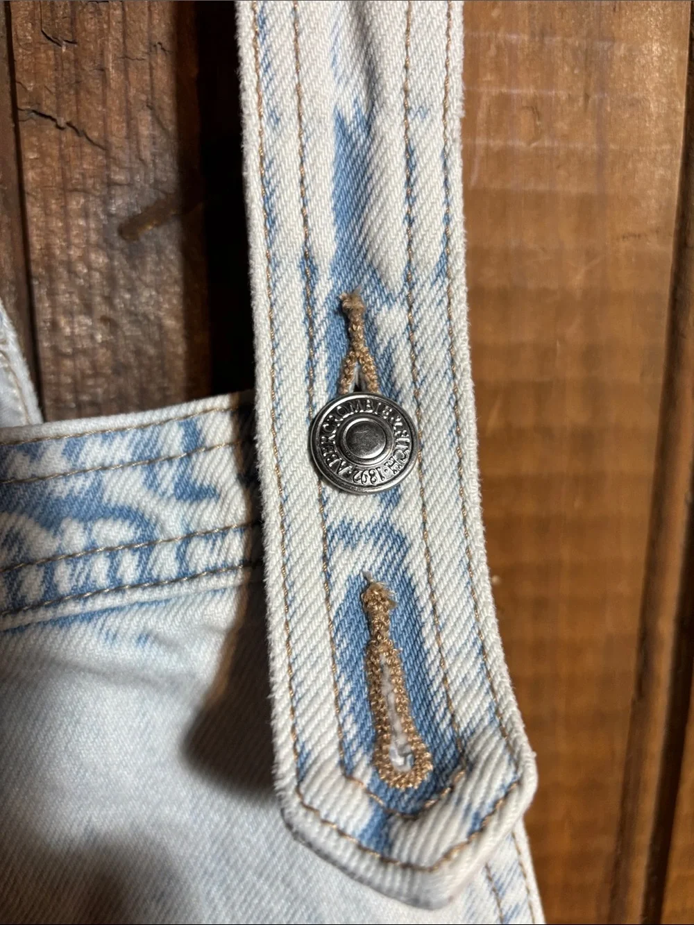 Abercrombie & Fitch front zip